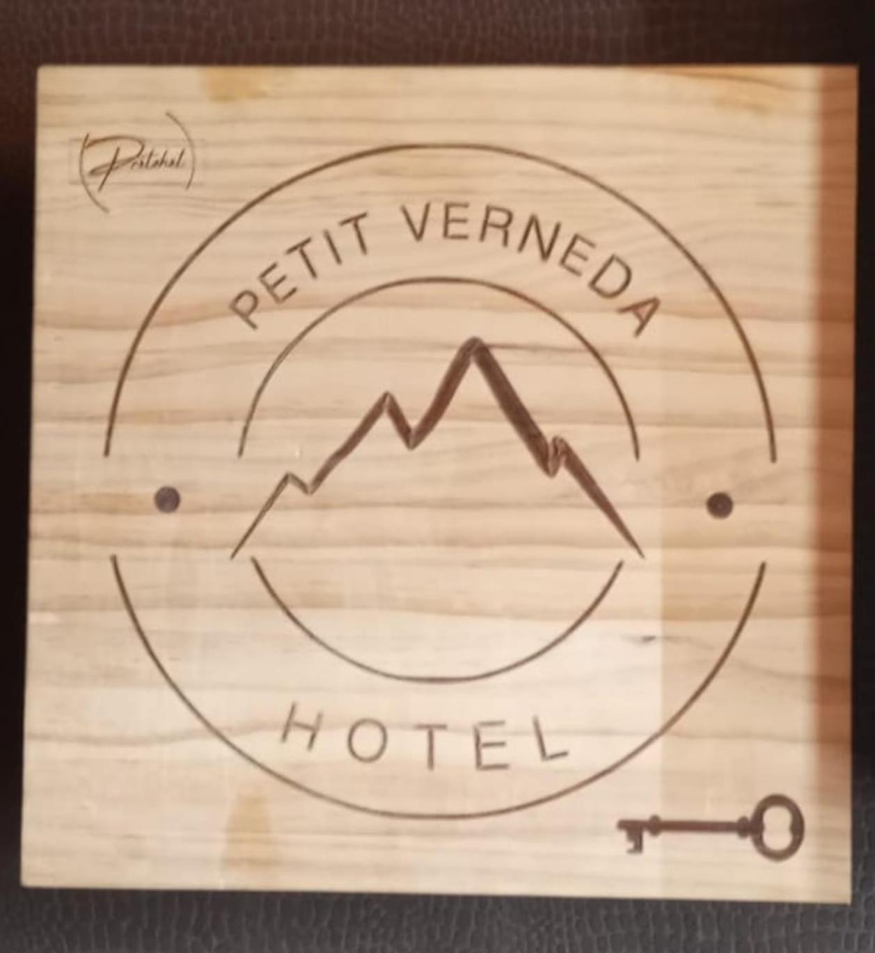 Petit Verneda Casau Экстерьер фото